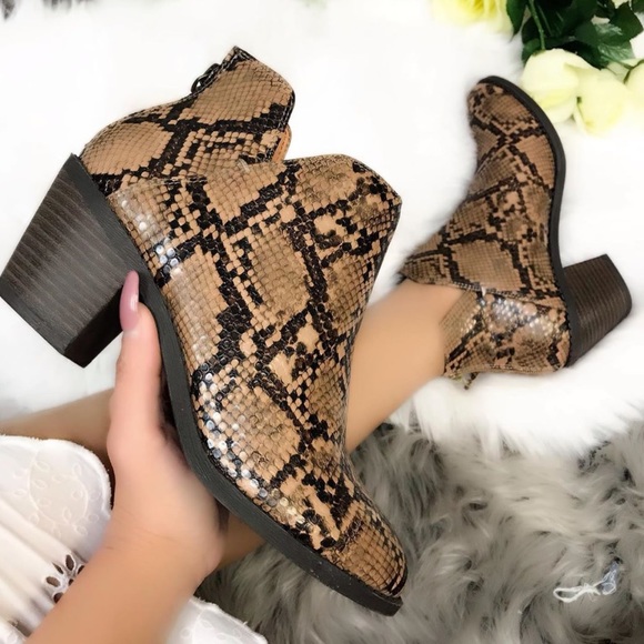 Mata Boho Python Snake Animal Print Heeled Bootie - Picture 2 of 9